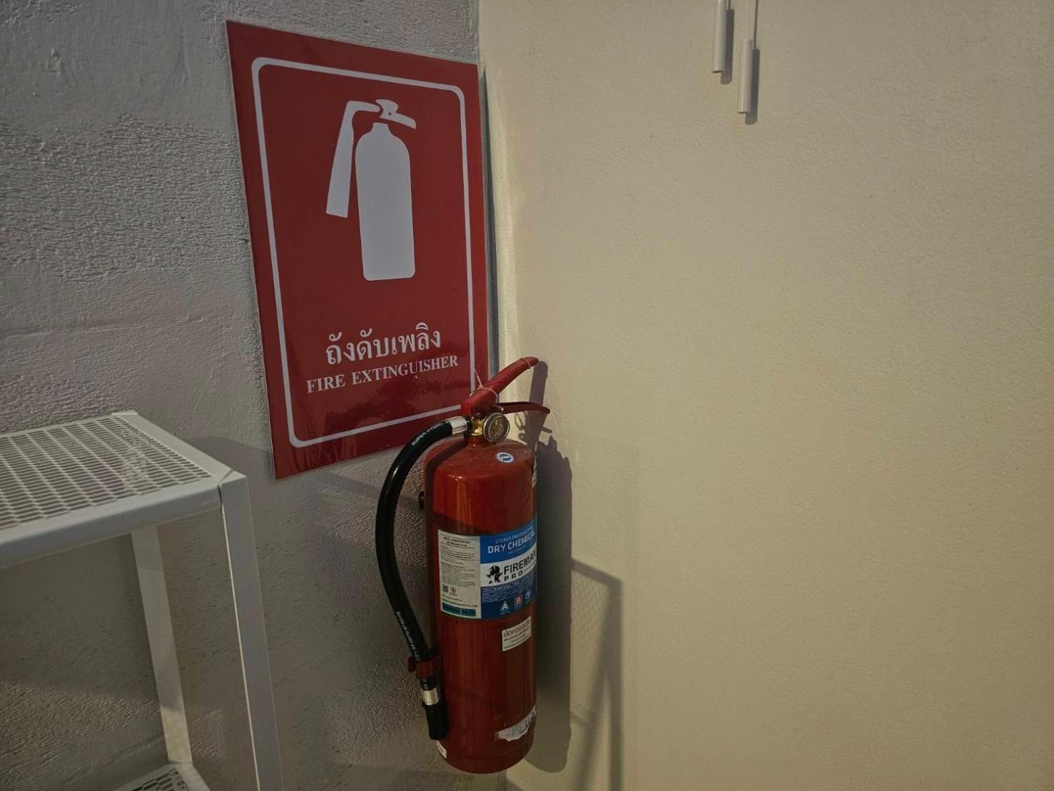 טונגסלה Hao Norn Hostel מראה חיצוני תמונה
