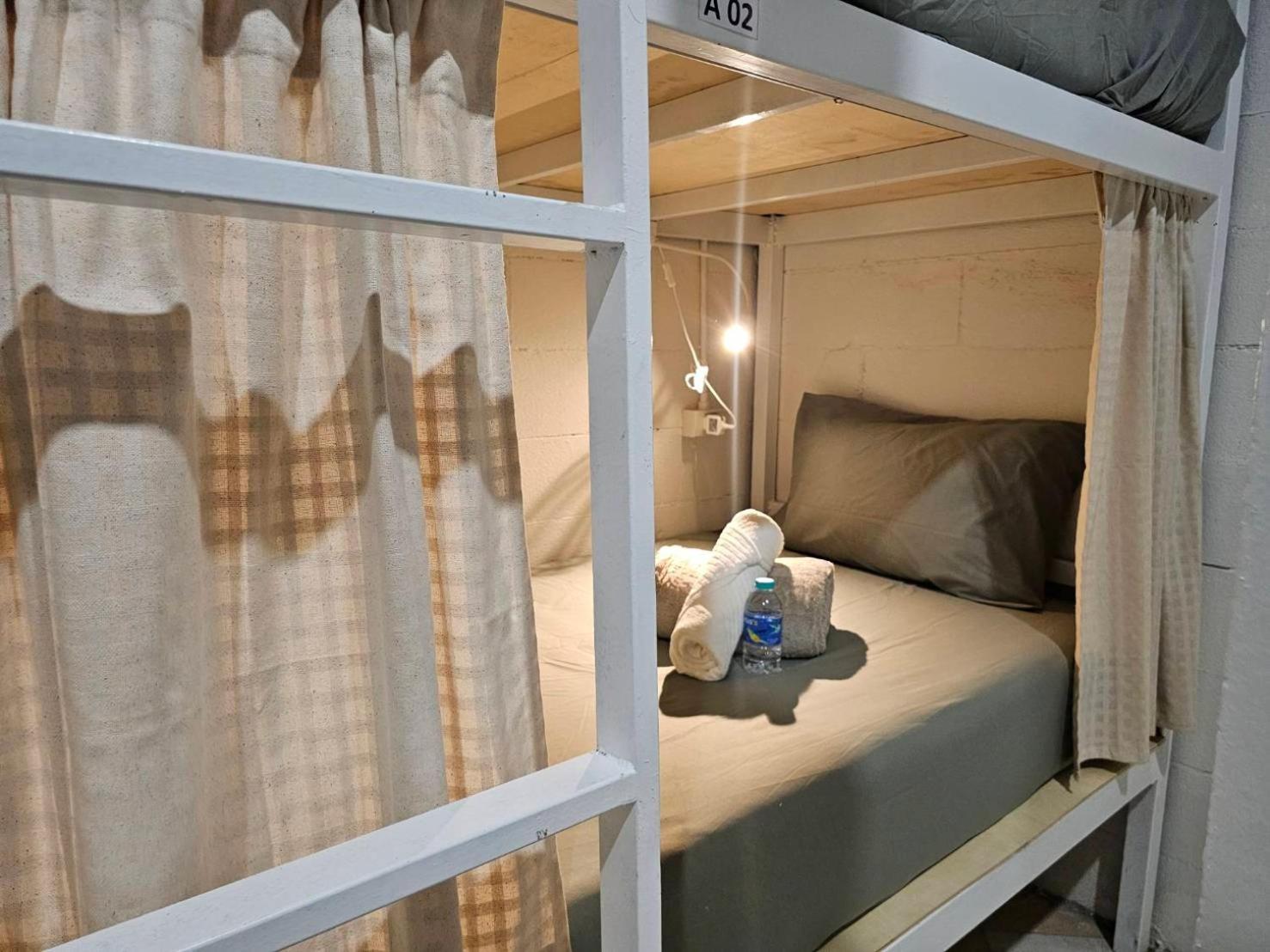 טונגסלה Hao Norn Hostel מראה חיצוני תמונה