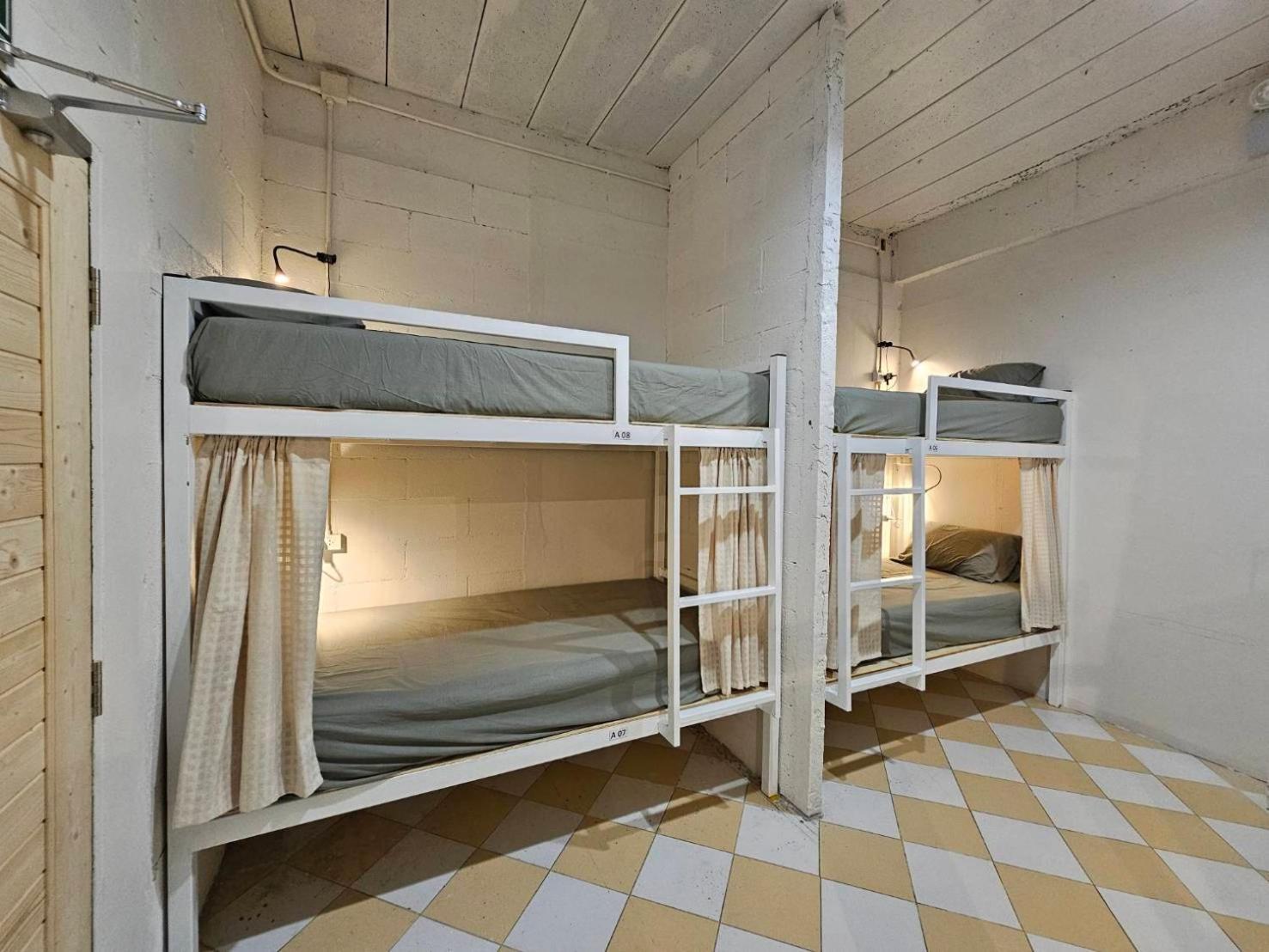 טונגסלה Hao Norn Hostel מראה חיצוני תמונה