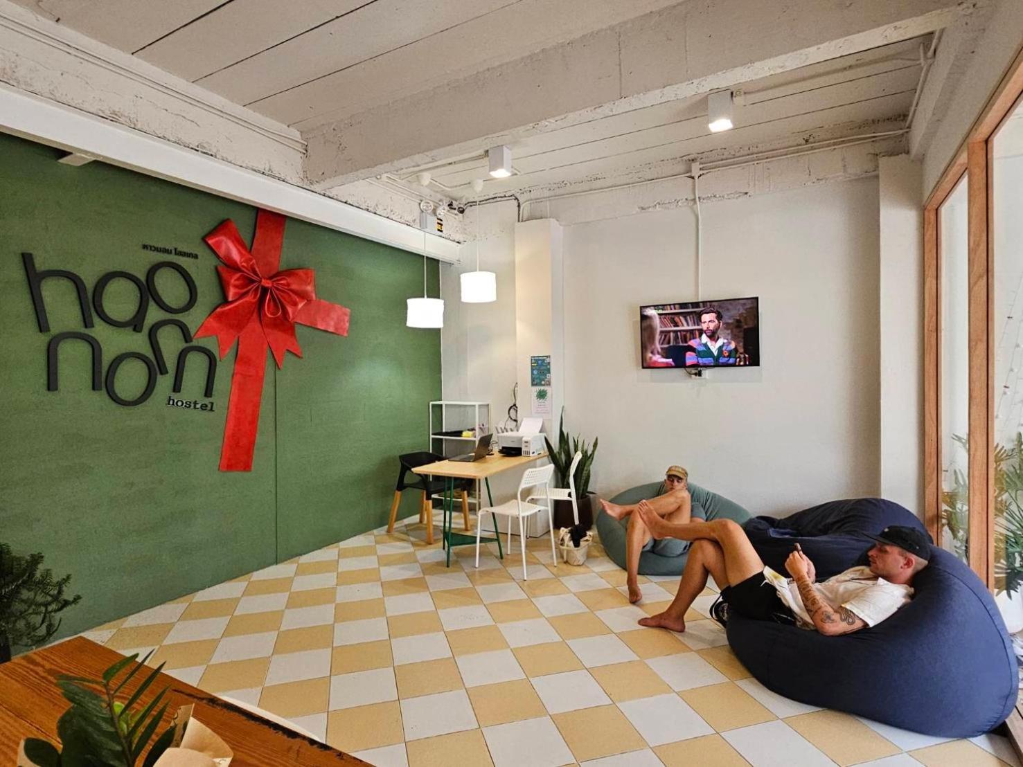 טונגסלה Hao Norn Hostel מראה חיצוני תמונה