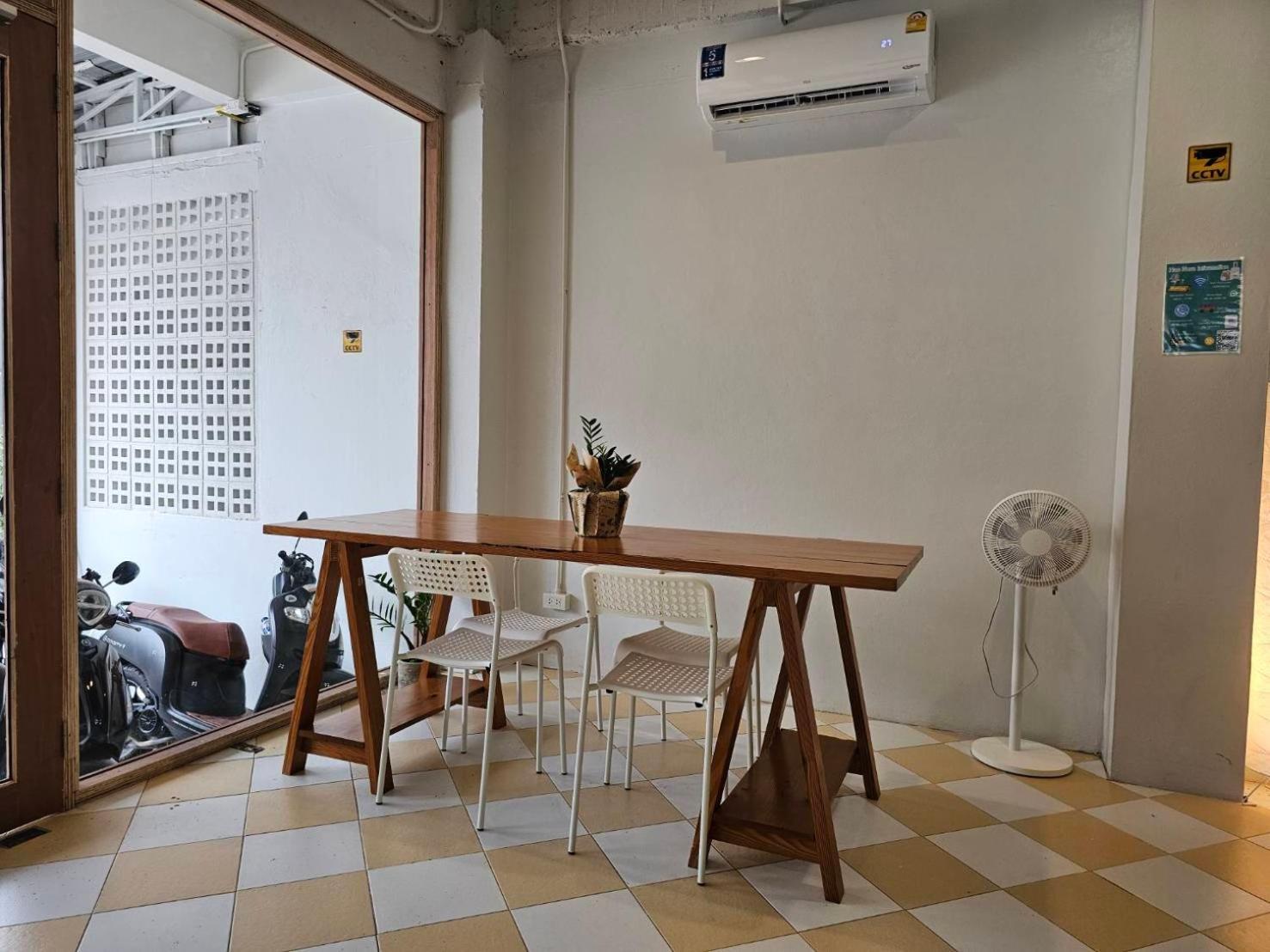 טונגסלה Hao Norn Hostel מראה חיצוני תמונה