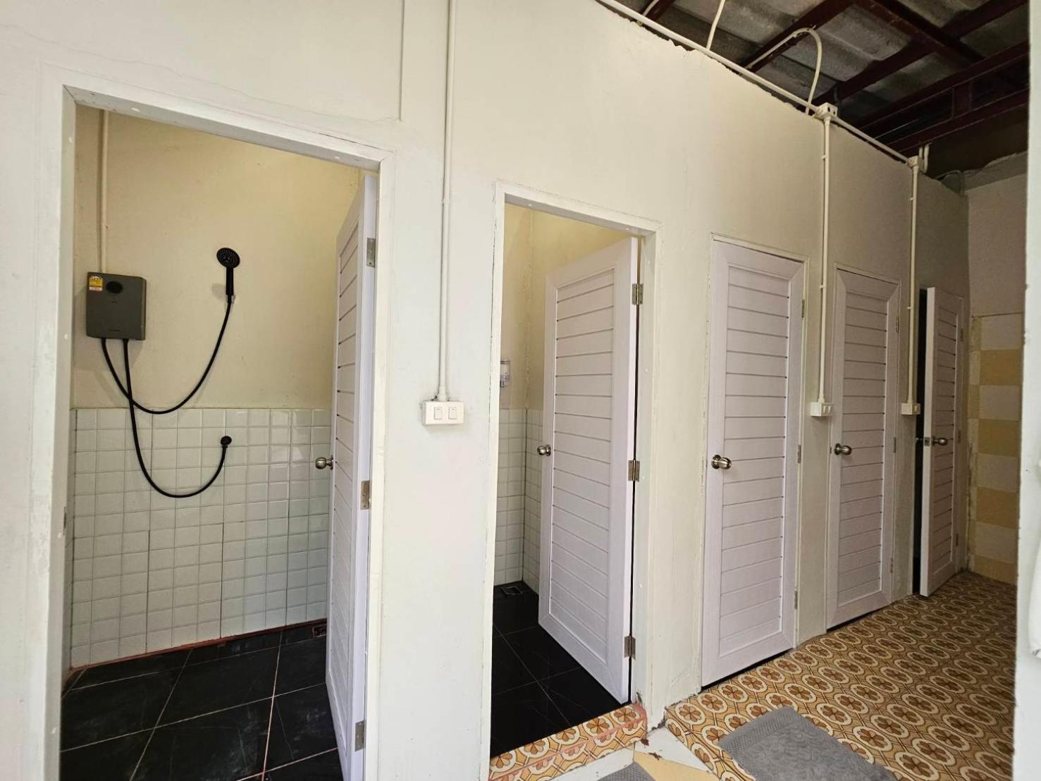 טונגסלה Hao Norn Hostel מראה חיצוני תמונה